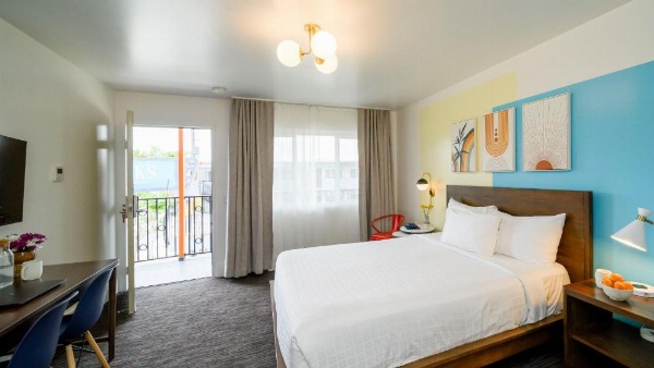 Beck's Motor Lodge image 11